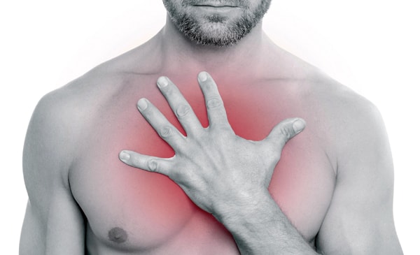 Боль в верхней части грудной клетки слева выше сердца